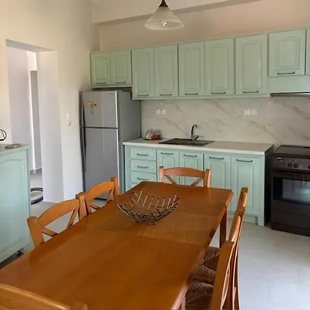 Elea Petrochori * Petrochori (Peloponnese)