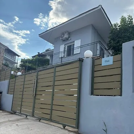 Elea Petrochori Dom wakacyjny *